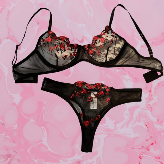 Midnight Roses Lingerie Set